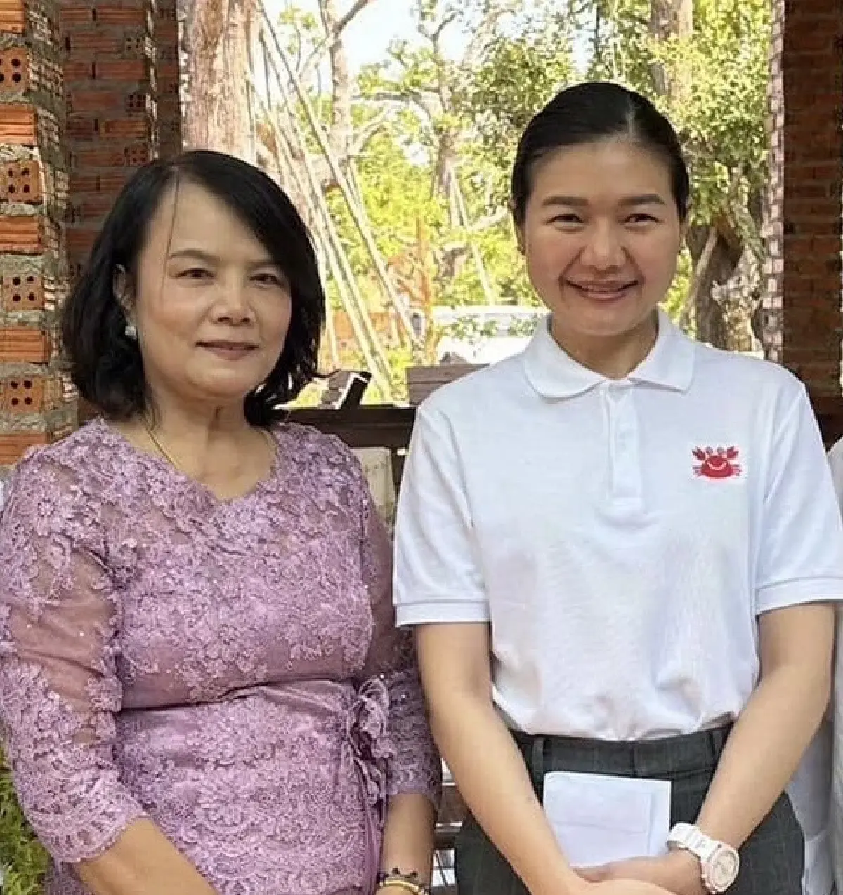 'อาจสามารถ' เปลี่ยนสี 'ธนาธร' ช็อก 'ประปาดื่มได้' สิ้นมนต์