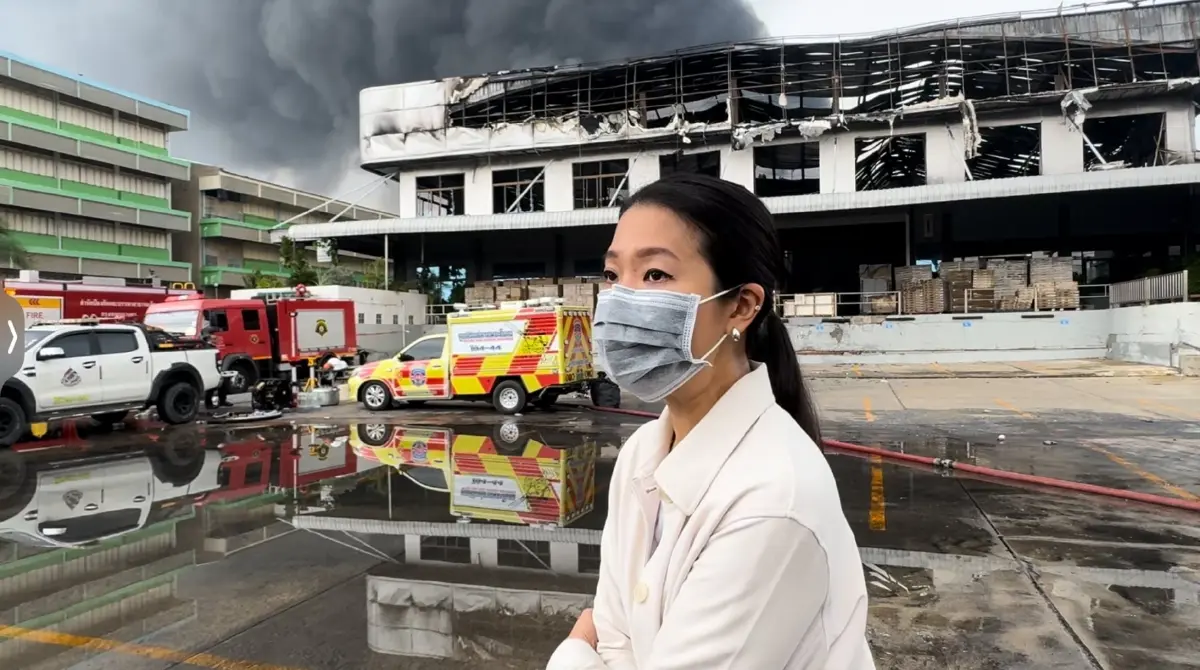 ไฟไหม้ลาดกระบัง อัปเดตคุมเพลิงโรงงาน ย้ำใส่หน้ากากอนามัยตลอดเวลา