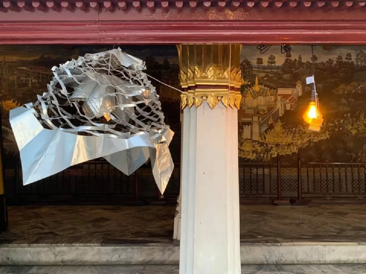 โคมตรา เครื่องสักการะพระราชพิธีวิสาขบูชา