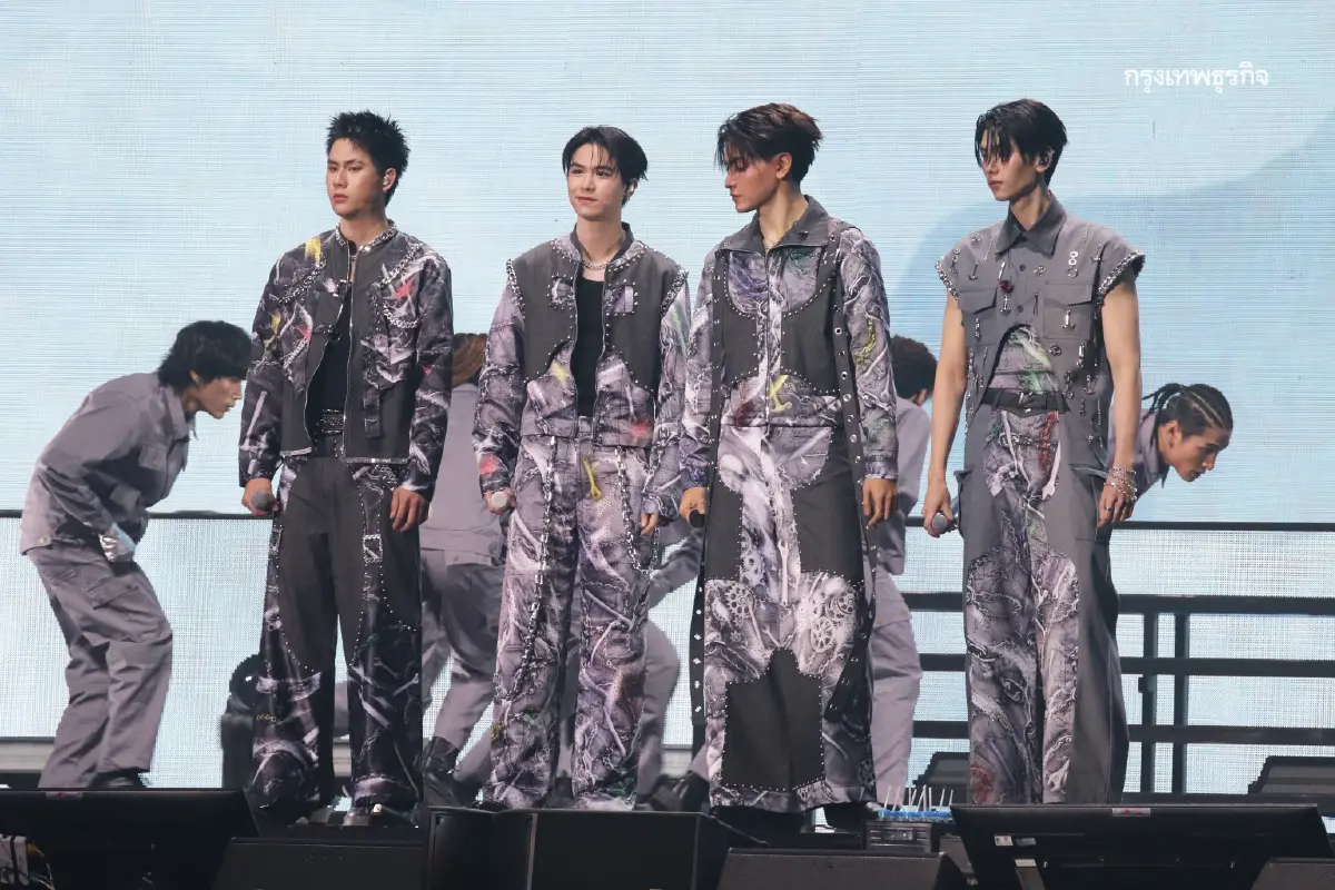 ‘LOVE OUT LOUD FAN FEST 2025’ 11 คู่จิ้นเสิร์ฟโชว์เต็มอิ่ม 2 วัน ติดเทรนด์โลก ‘อันดับ 1’