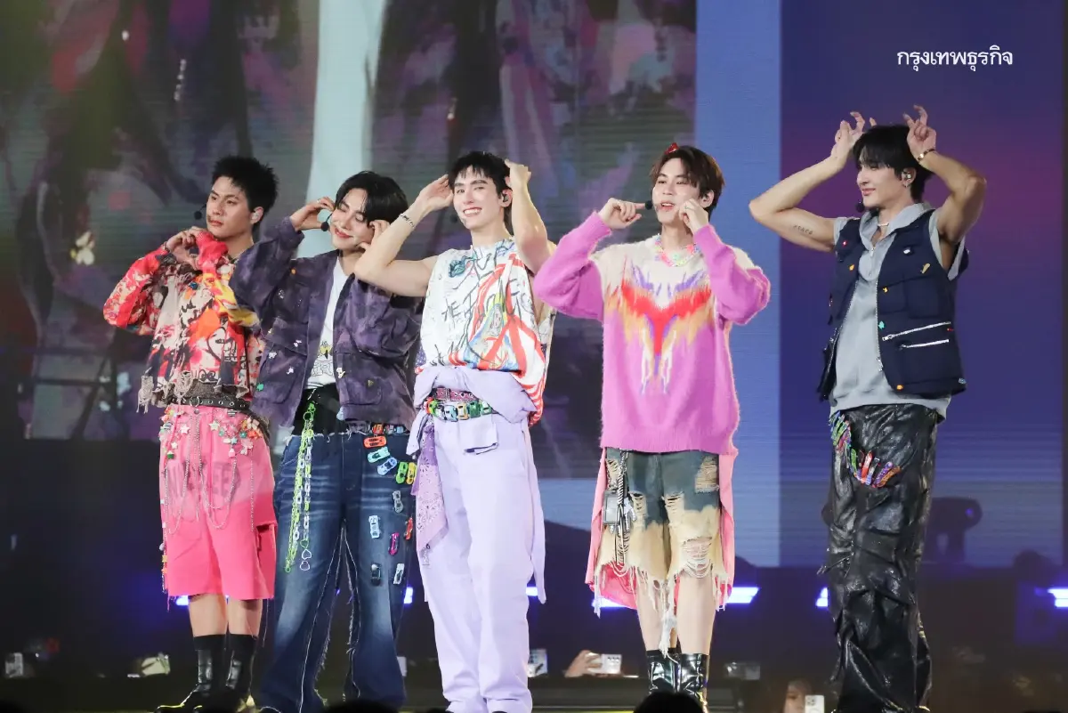 ‘LOVE OUT LOUD FAN FEST 2025’ 11 คู่จิ้นเสิร์ฟโชว์เต็มอิ่ม 2 วัน ติดเทรนด์โลก ‘อันดับ 1’