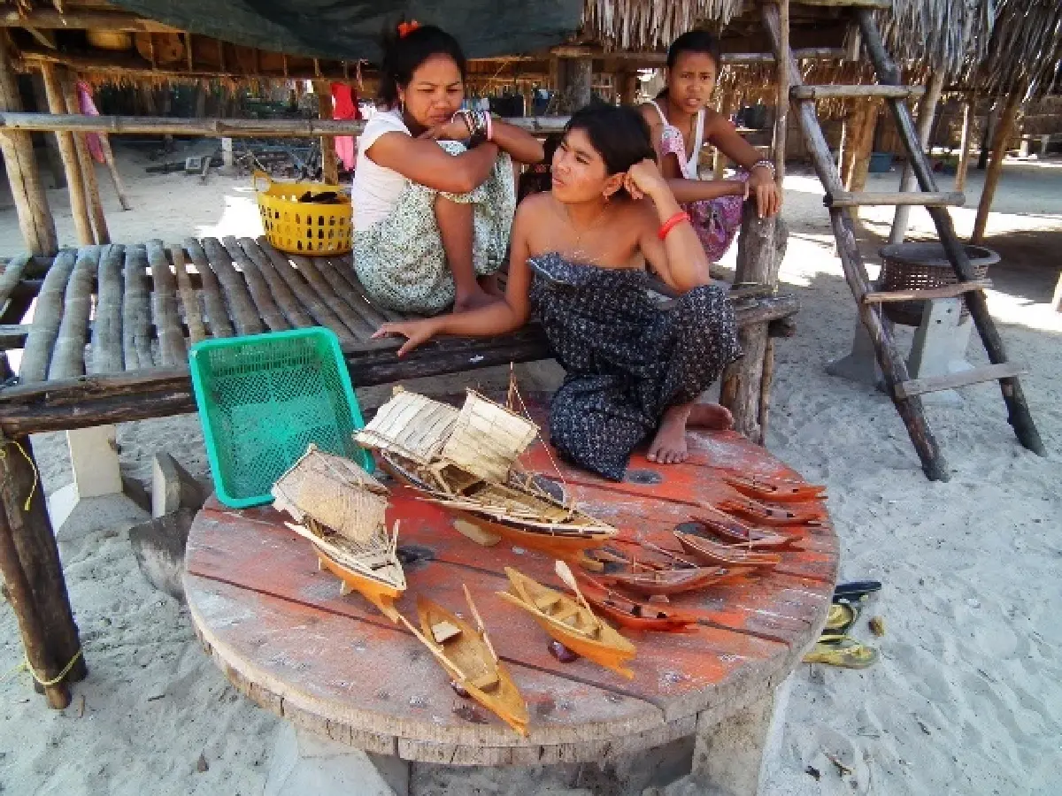 ตามข่าว ‘หมู่เกาะสุรินทร์’  อุทยานฯ ที่มี ‘ปะการังน้ำตื้น’ สวยงาม