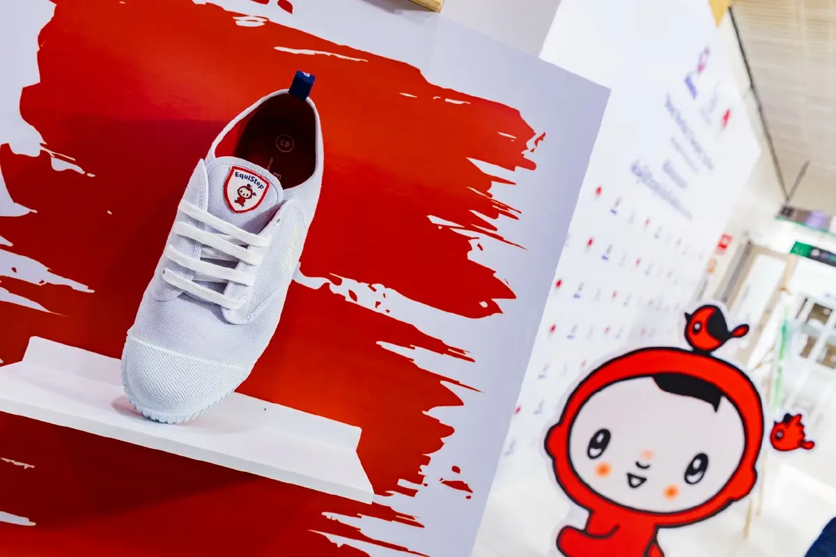 ‘EquiStep’ ส่งมอบรองเท้า ดูแลรักษา'ผู้ป่วยฮีโมฟีเลีย'อย่างเท่าเทียม