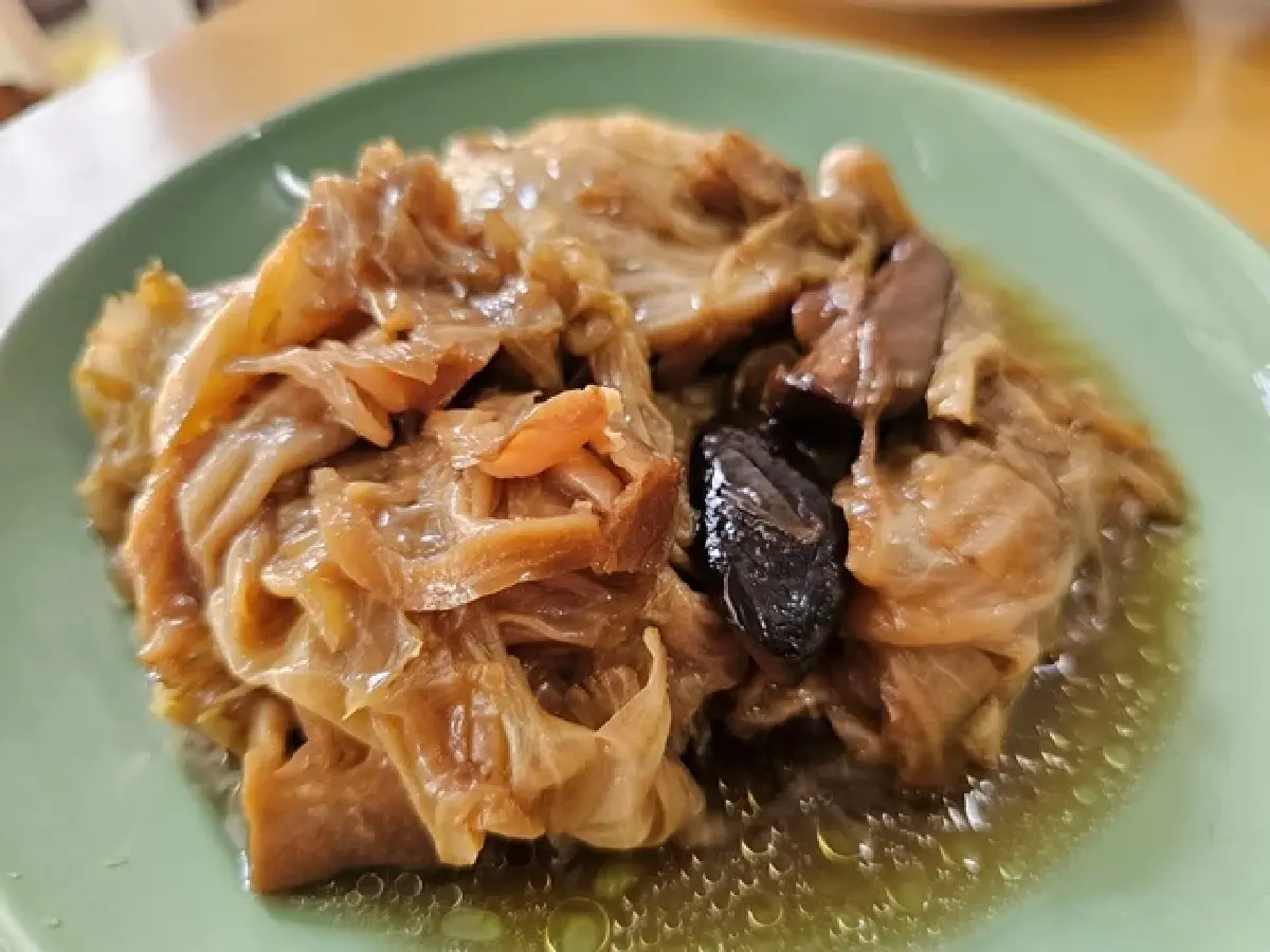 ‘ร้านข้าวแกงคุณแม้ว’ เด็ดทั้ง ขนมจีนน้ำยาใต้  & ขนมจีนน้ำเงี้ยว