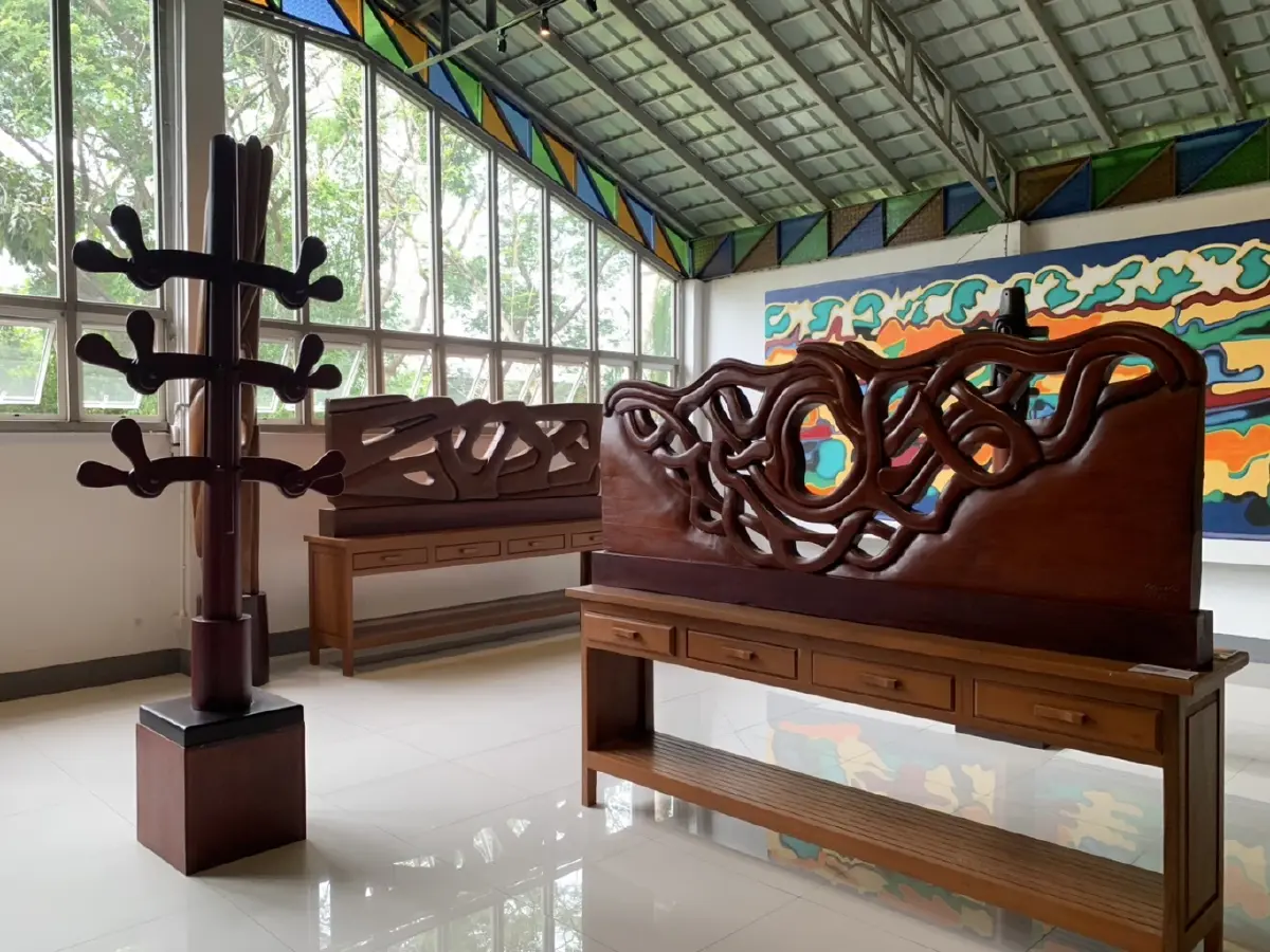 ชมงานศิลป์อินสนธิ์ วงค์สาม มาสเตอร์พีชแห่งรักและศรัทธา