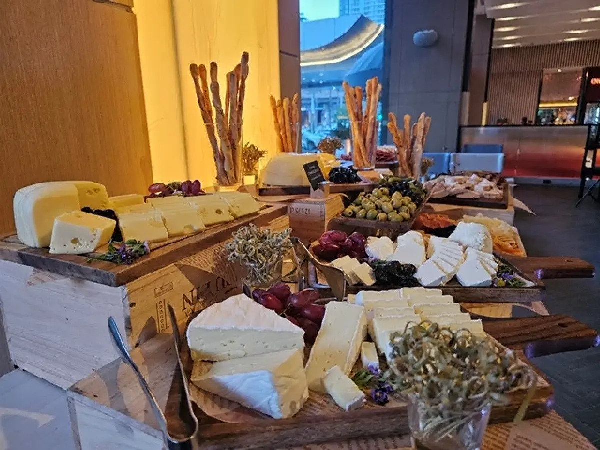 เปิดตัว ‘เมโทร เลานจ์’ โฉมใหม่ ณ  โรงแรมอวานี รัชดา กรุงเทพฯ