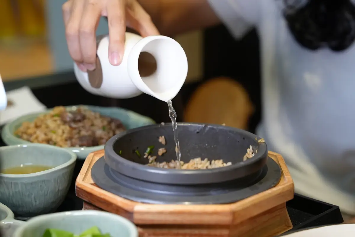 ไม่ต้องไปถึงเกาหลี 'SOLSOT' ยกทัพข้าวอบเกาหลีที่เซ็นทรัลเวิลด์