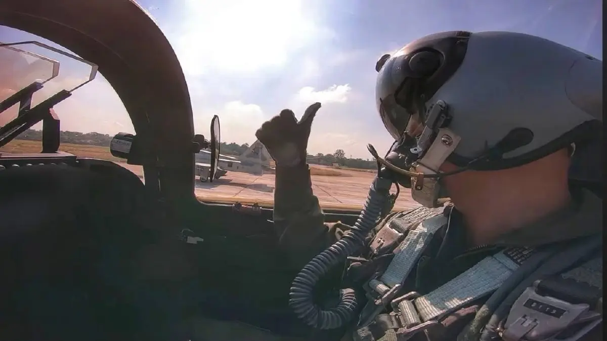 ทอ.โชว์ F-5TH พญาอินทรี พร้อมรบ เสริม ทบ.คุมชายแดนไทย-กัมพูชา