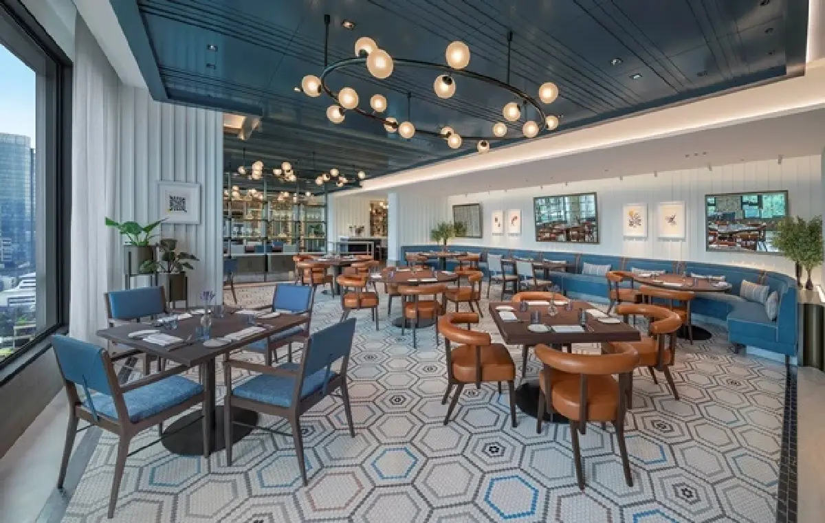 'เซตอาหารกลางวันชุดใหม่' Menu Du Jour ณ ห้องอาหารบิสโทร เดอ ลา แมร์