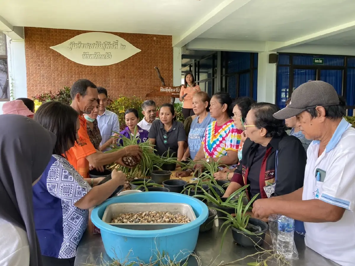 เกษตรฯ เปิดจุดบริการ DOAE ฝึกปฏิบัติการผลิต “พืชพันธุ์ดี”