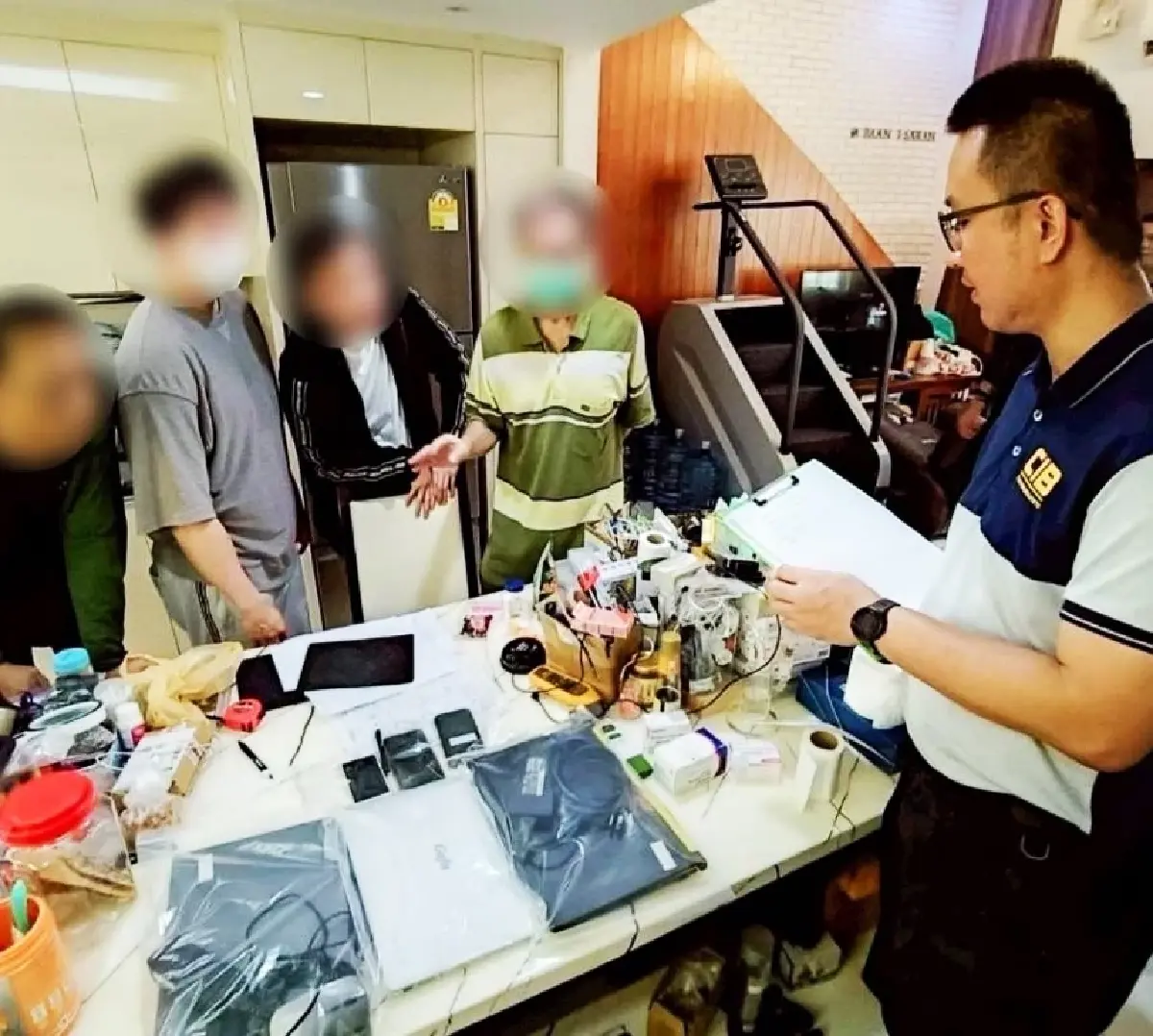 แก๊งคลิปลับ จับเหยื่อเฟซบุ๊ก-ไลน์ ตกเบ็ด VDO โป๊ ขู่รีดเงินล้าน