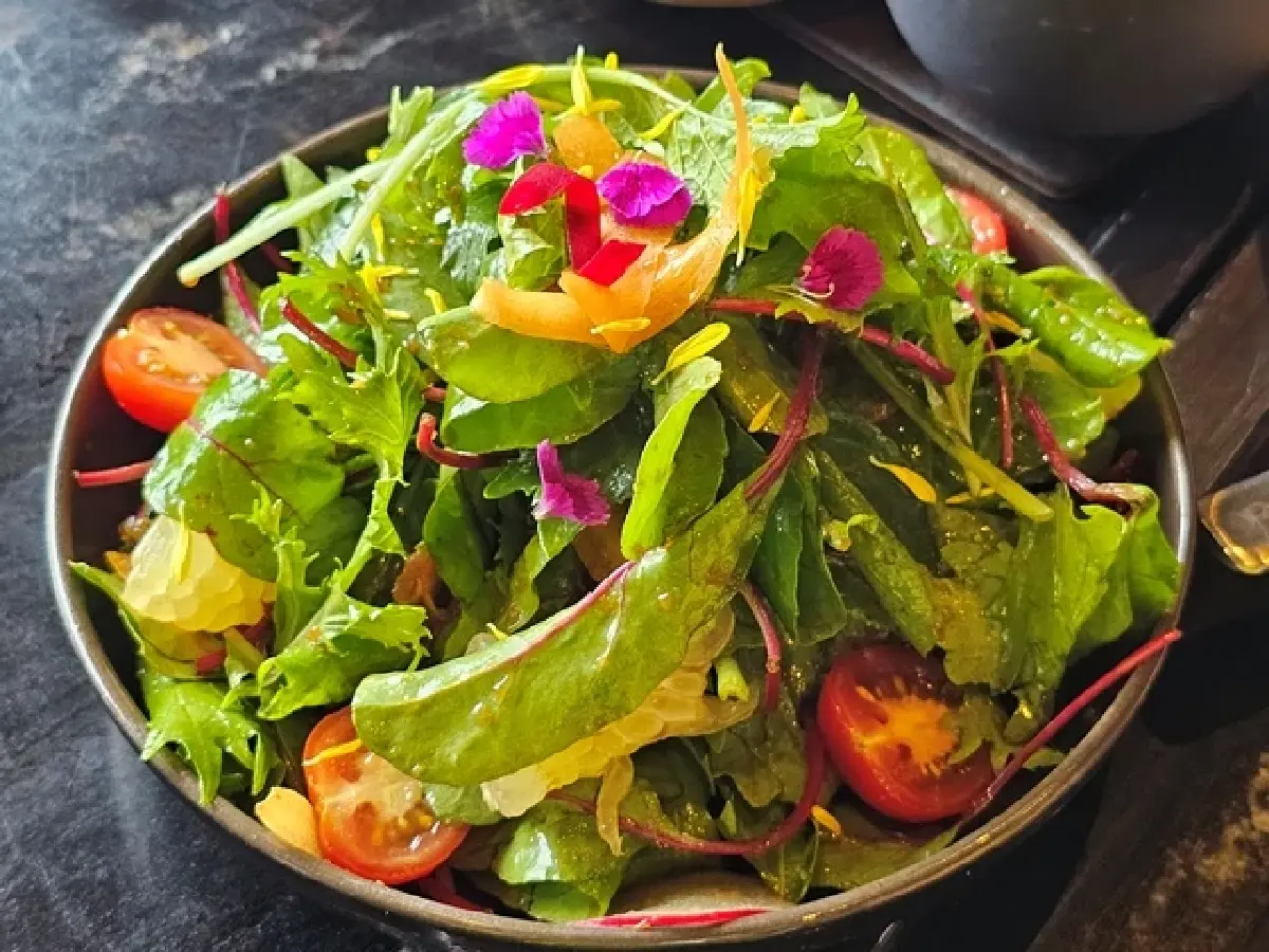 เปิดโปร ‘เซตอาหารกลางวัน’ สุดคุ้ม ที่ ห้องอาหาร Akira Back