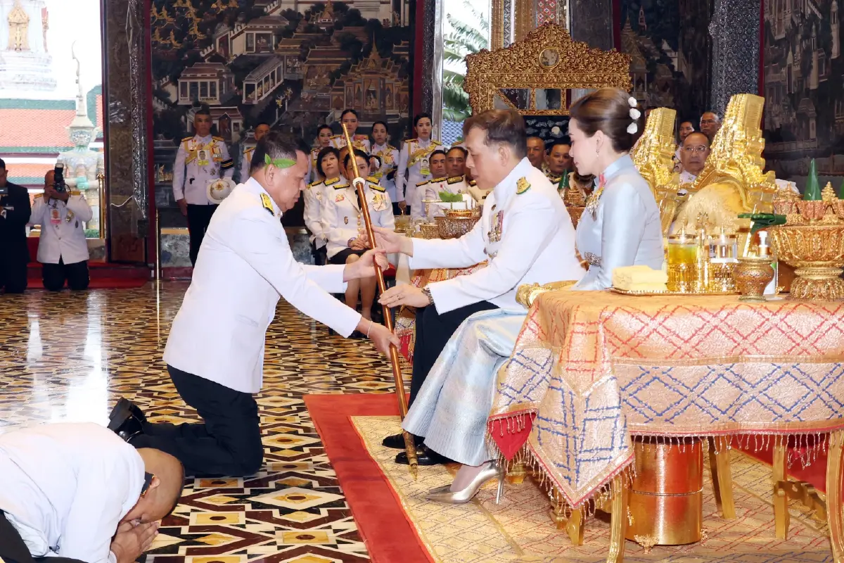 ในหลวง-พระราชินี เสด็จฯ ไปในการพระราชพิธีพืชมงคล พุทธศักราช 2568