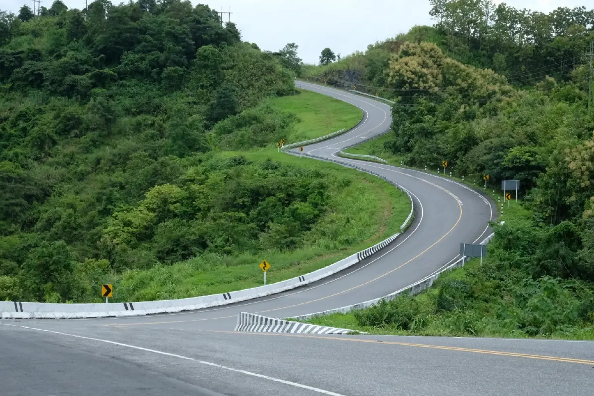 ทล.1081 ถนนสายโรแมนติกแห่ง 'น่าน' หนึ่งในเส้นทางสวยที่สุดในไทย