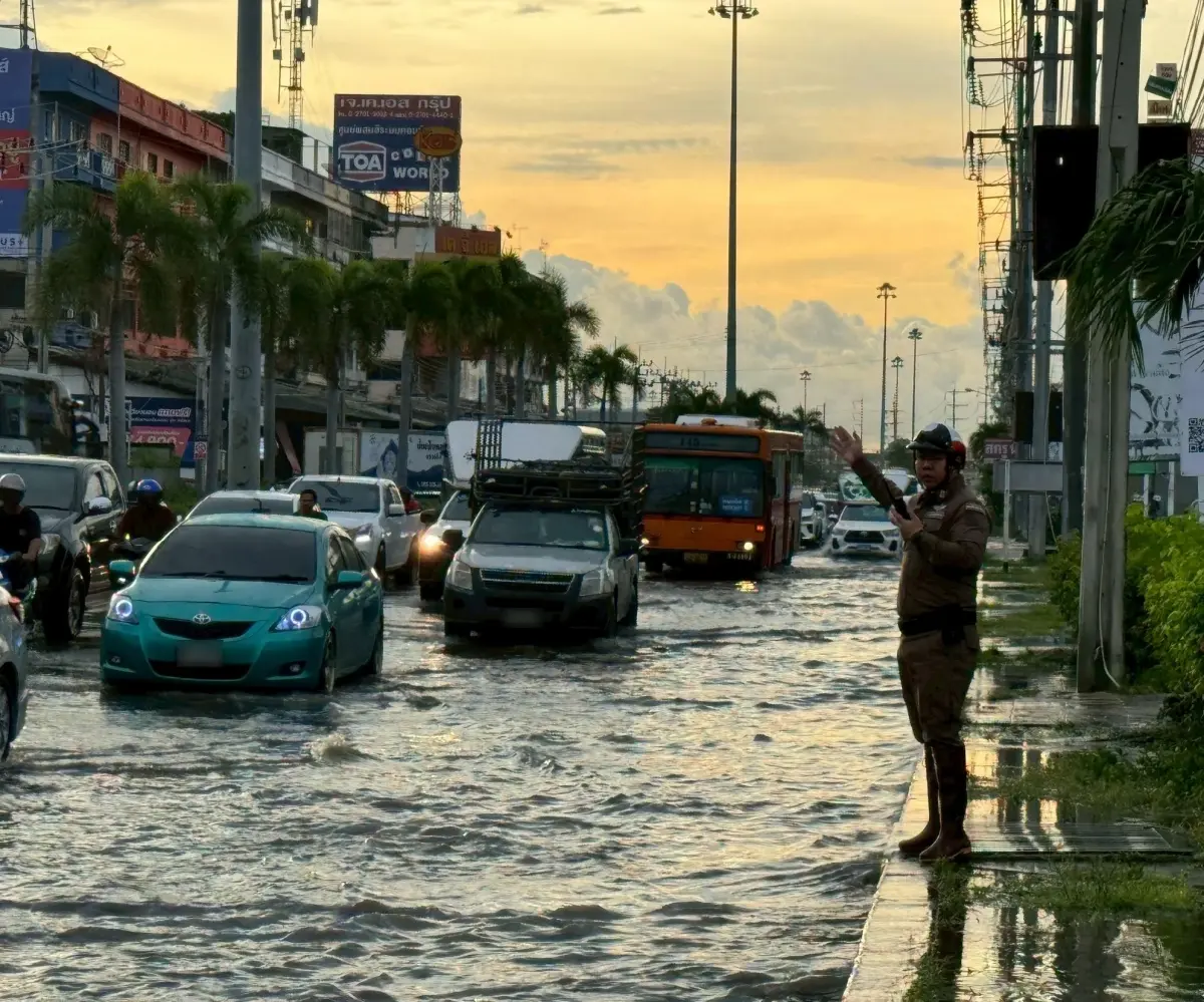 ฝนตกหนัก 1 ชม. กทม. ปริมณฑล น้ำท่วม รถติดมาครบ เช็กสถานการณ์ล่าสุด