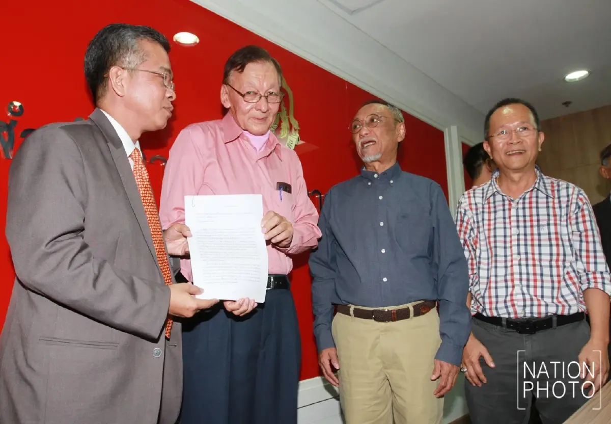 ด่วน! 'จอน อึ้งภากรณ์' อดีต สว.กรุงเทพ เสียชีวิตในวัย 77 ปี