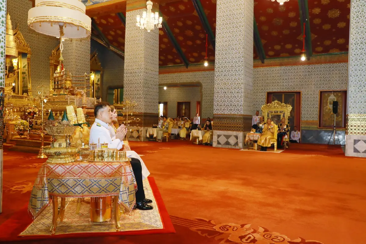 ในหลวง-พระราชินี เสด็จฯ ในการพระราชพิธีฉัตรมงคล พุทธศักราช 2568