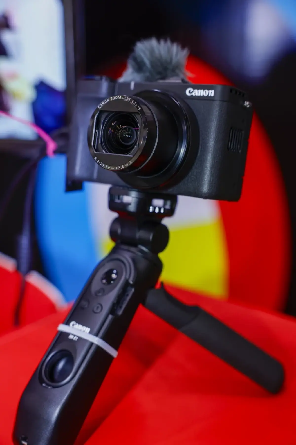 จิ๋วแต่แจ๋ว! รีวิว 'Canon PowerShot V1' กล้องคู่ใจสายครีเอเตอร์