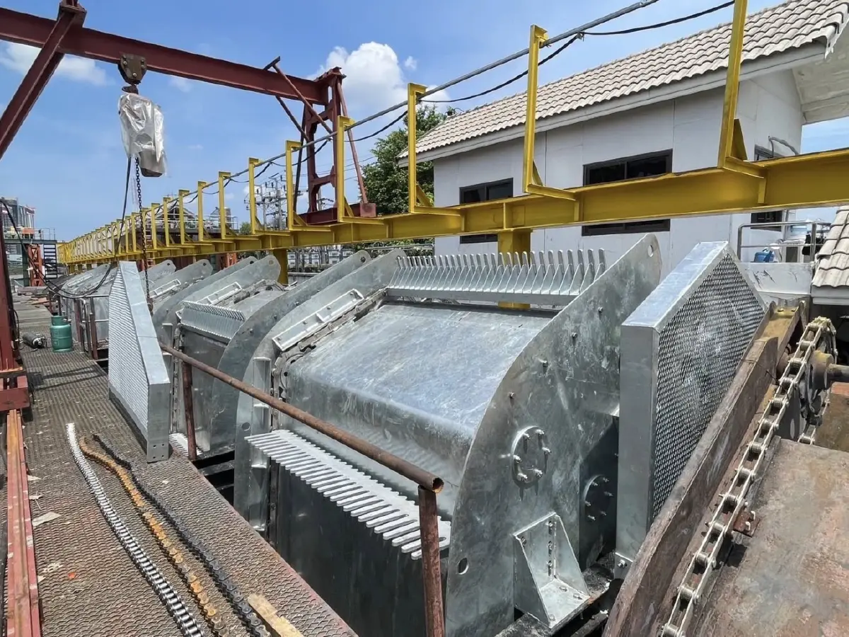 เตรียมรับมือฤดูฝน ปลาย พ.ค.นี้ กทม. ขุดลอกท่อระบายน้ำทั่วกรุง