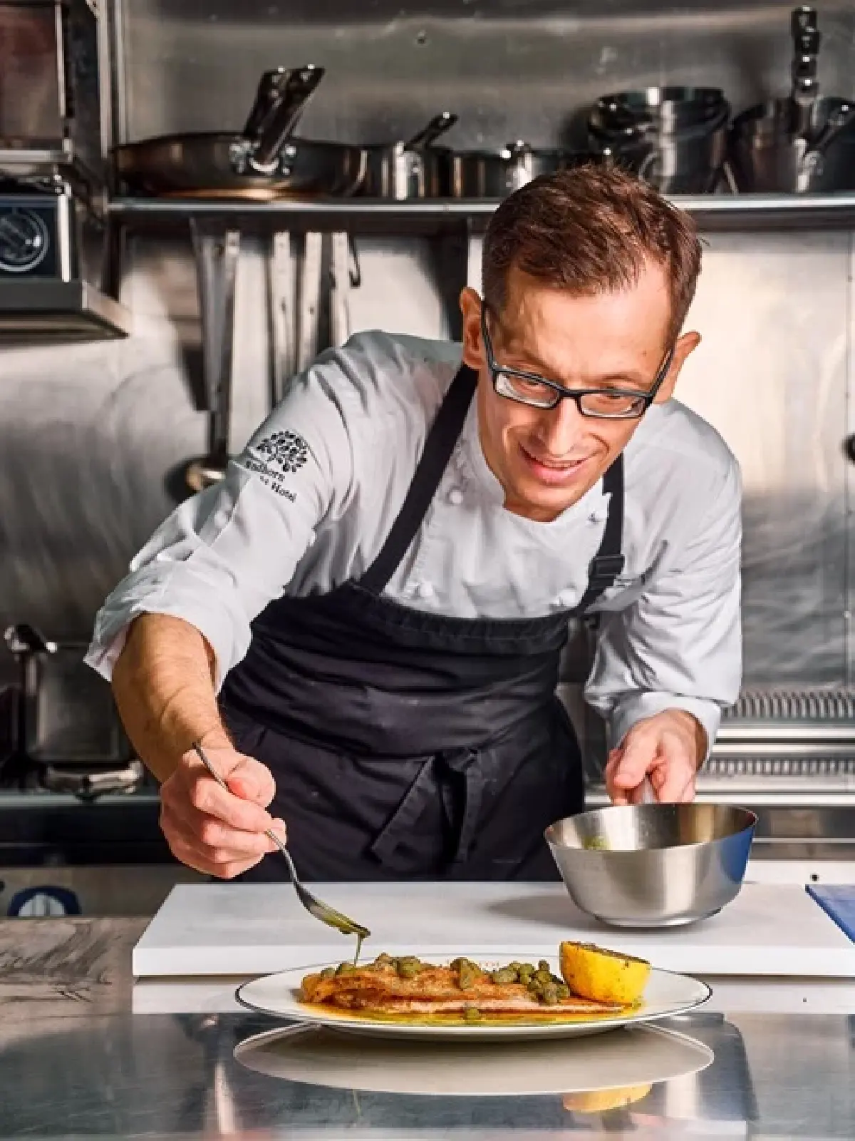 'เซตอาหารกลางวันชุดใหม่' Menu Du Jour ณ ห้องอาหารบิสโทร เดอ ลา แมร์