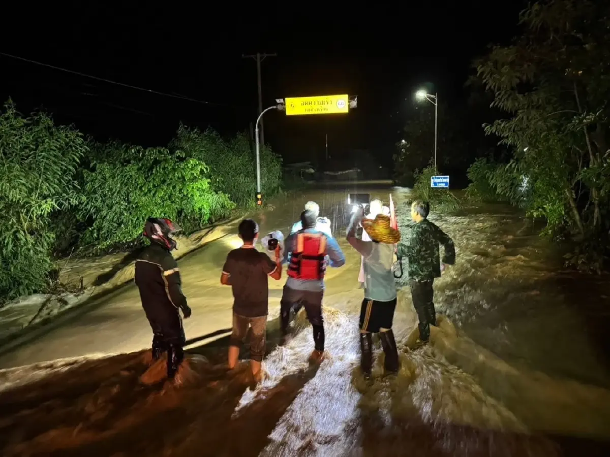 ฝนถล่มโคราช เขื่อนมูลบนรับน้ำ 9 ล้าน ลบ.ม. ชลประทานเฝ้าระวังเข้ม