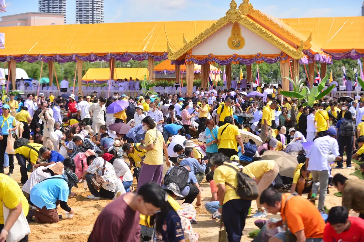 พิธีพืชมงคล 68 เสี่ยงทาย ปริมาณน้ำพอดี อุดมสมบูรณ์ค้าขายดี