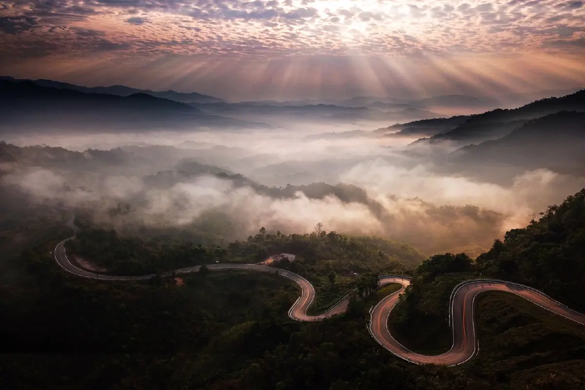 ทล.1081 ถนนสายโรแมนติกแห่ง 'น่าน' หนึ่งในเส้นทางสวยที่สุดในไทย