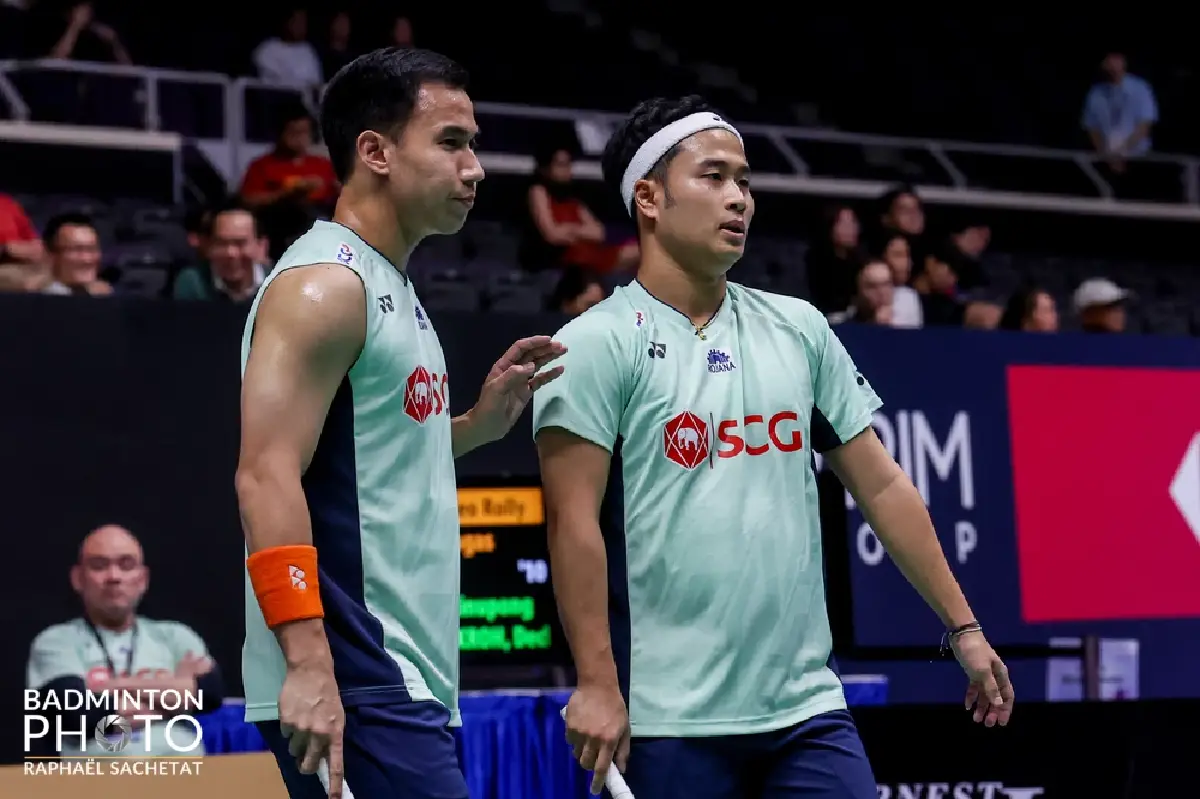 ดูแบดมินตันสด ชายคู่ 'บาส-สกาย' ทีมชาติไทย พบ อินโดฯ Singapore Open