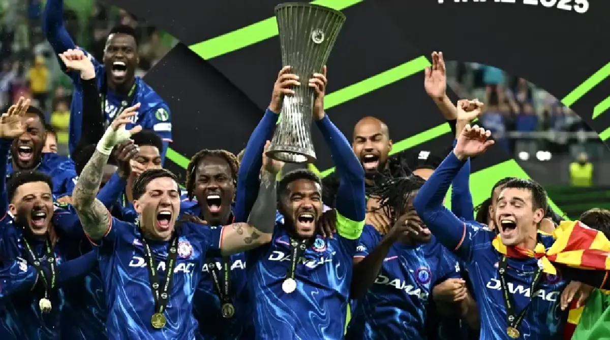 'เชลซี' แชมป์คอนเฟอเรนซ์ ลีก ทำสถิติใหม่ ทีมแรกคว้าแชมป์ยุโรปครบ