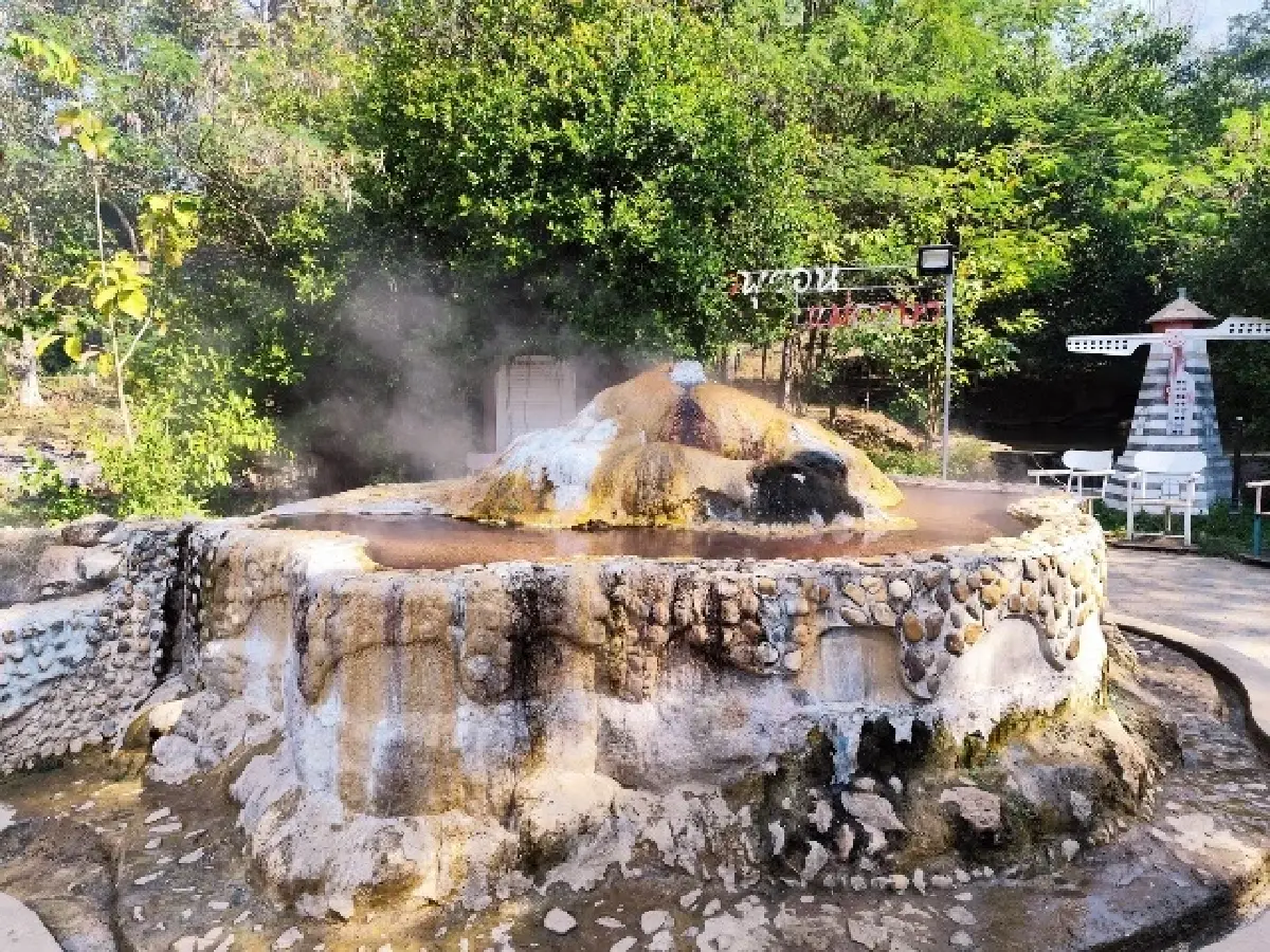 ‘เที่ยวแม่สอด’ จังหวัดตาก ชม ‘หมู่บ้านหรรษา...แม่กาษา’