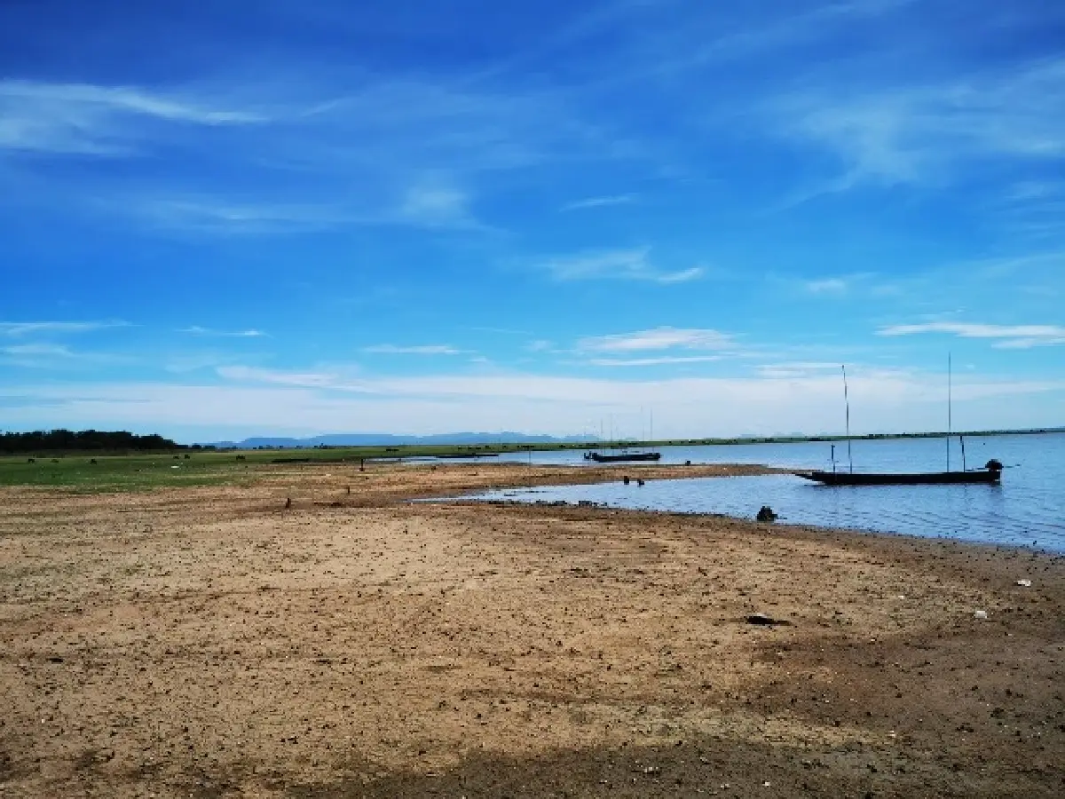 ‘ท่องเที่ยวฤดูฝน’ สัมผัสวิถีริมน้ำ ใต้ราง..ทางรถไฟลอยฟ้า