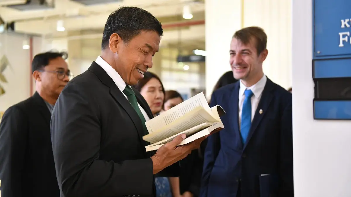 เปิดตัว ‘ชั้นหนังสือยูเครน’ : สะพานวัฒนธรรมสู่ความเข้าใจ