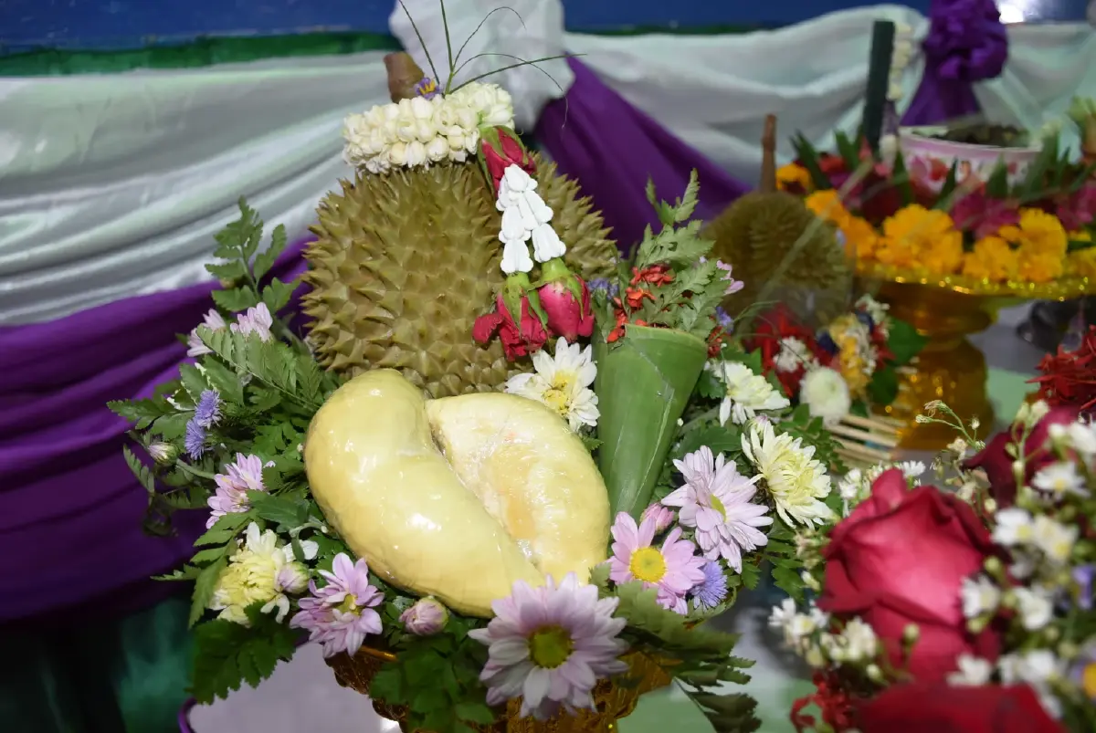 คำอวยพรวันไหว้ครู 2568 แคปชั่นครูเด็ดๆ ความหมายดอกไม้ พานไหว้ครู