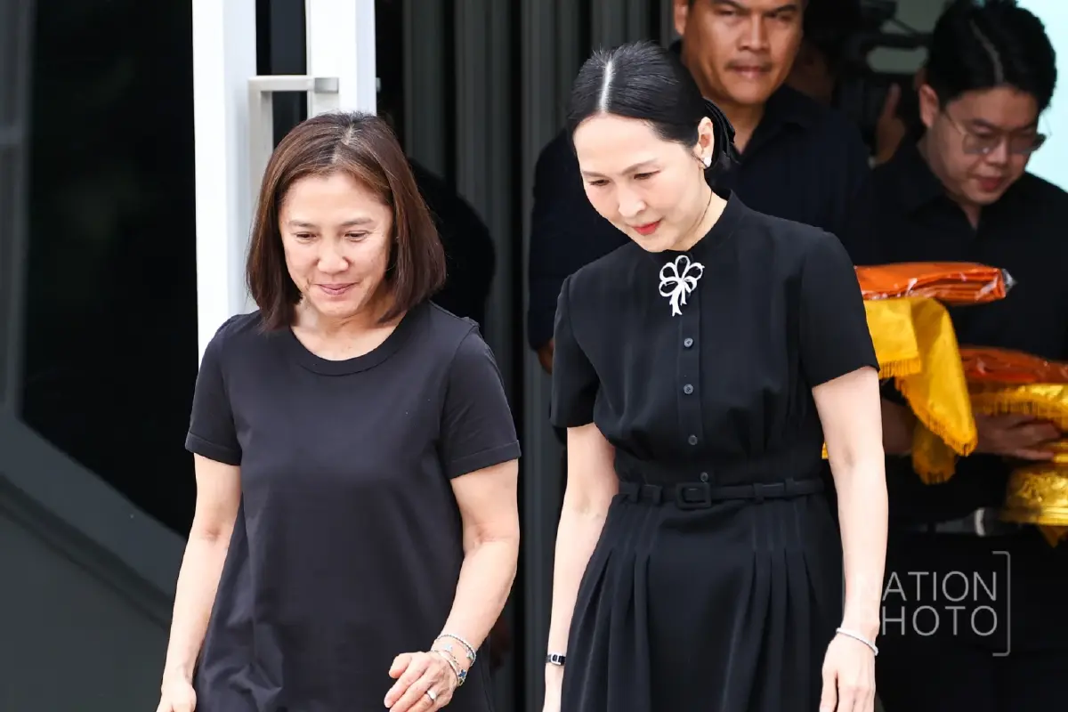 สุดเศร้า พิธีฌาปนกิจ 'คุณแม่งามทิพย์' คนบันเทิงร่วมอาลัยแน่นวัด