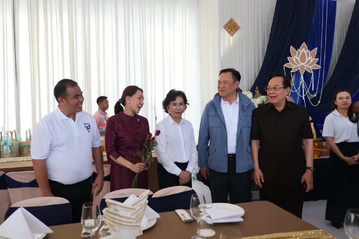 สลาย 'ดีเอ็นเอลุงตู่' ส่อง 3 ก๊วน 'พี - ขิง' รอเก็บฉาก