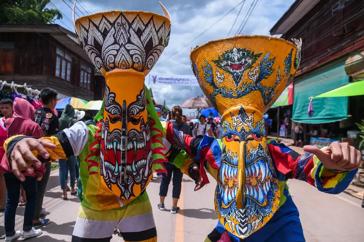 งานผีตาโขน 2568 ขบวนแห่จัดวันไหน? เที่ยวไทย บุญหลวง ด่านซ้าย จ.เลย
