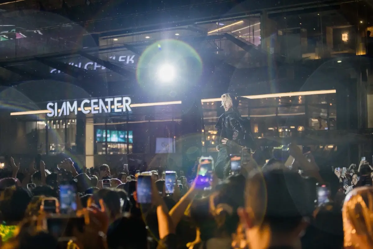 'ศูนย์การค้าแตก!' ถอดสูตรอีเวนต์ไอดอล-ศิลปิน ดึงทราฟฟิก เปลี่ยนแฟนคลับสู่ลูกค้า