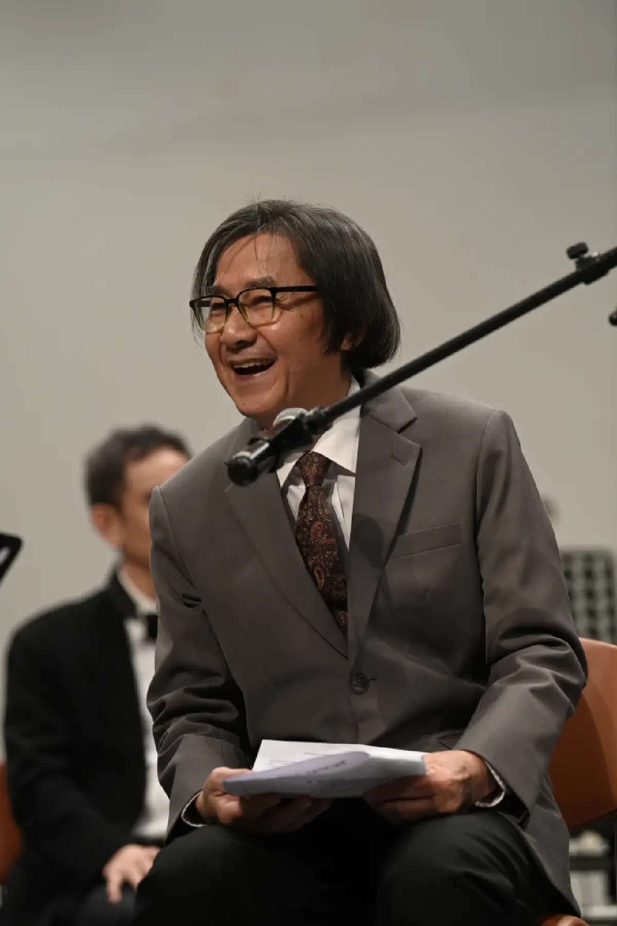 พริ้วไหวกับ 'ไหมไทย' ดนตรีข้ามศตวรรษ 'ดนู ฮันตระกูล' วาทยกร วัย 75 ปี