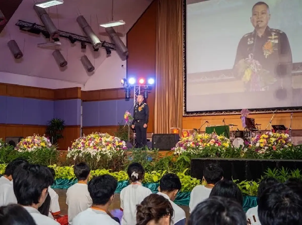 'มทภ.2' ปลุก 'คนรุ่นใหม่'  รักชาติ-แผ่นดิน เป็นกำลังหลักประเทศ