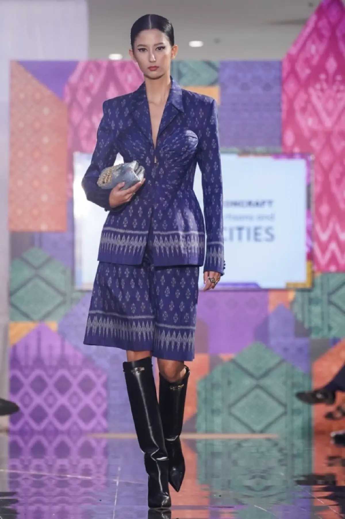 เจ้าฟ้าสิริวัณณวรีฯ ทรงนำผ้าไทยสู่เวทีโลกผ่าน UNESCO x SACIT