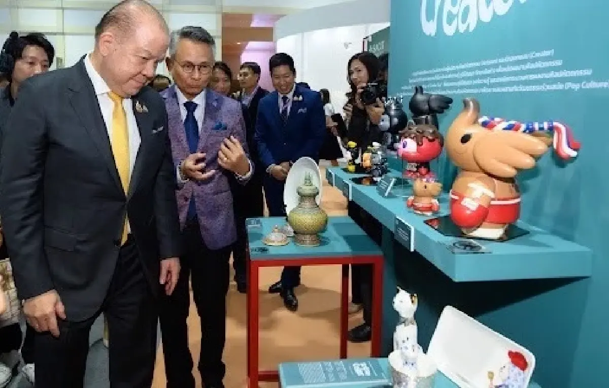 สศท. โชว์ "SACIT Concept 2025": ดันงานศิลปหัตถกรรมไทยครบวงจร
