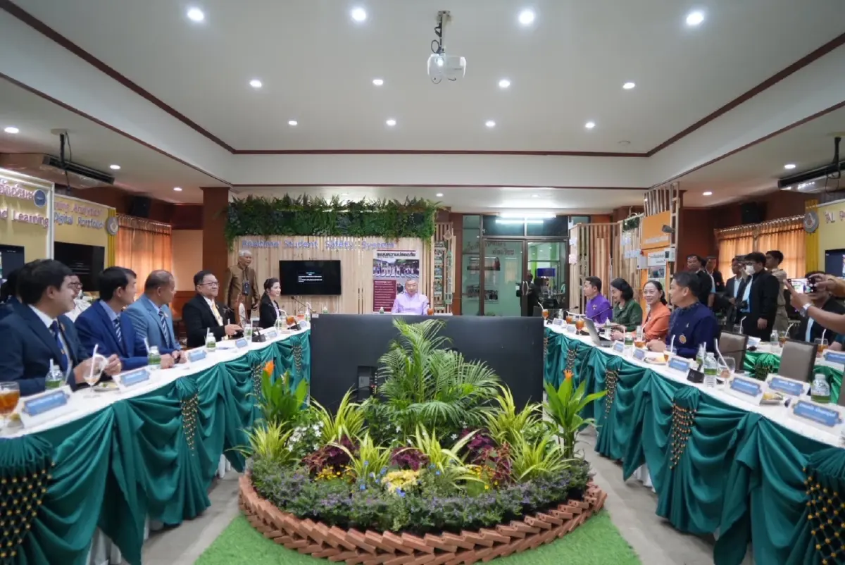 สพป.นครปฐมฯ นำร่อง 'เขตอัจฉริยะ' สพฐ.ลุยต่อทั่วประเทศ!