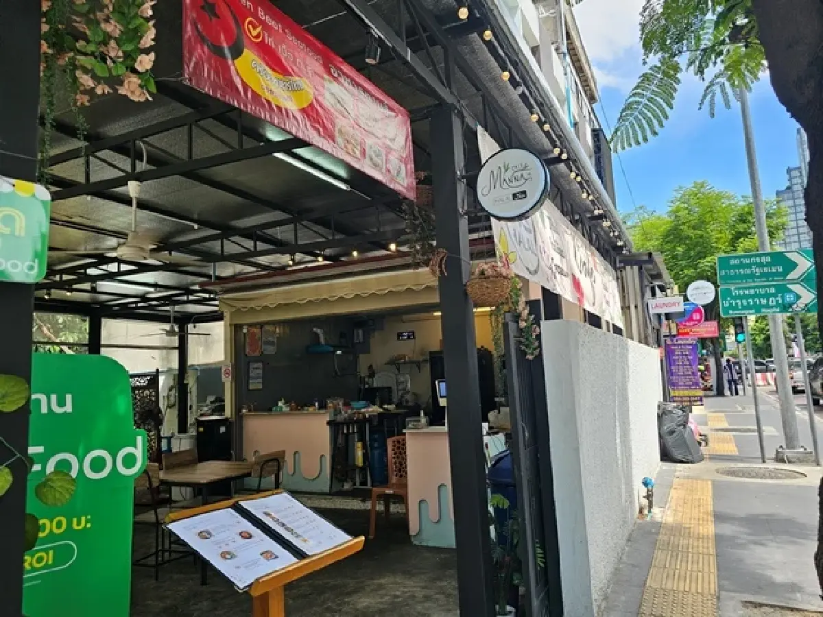 ‘มาม่าต้มยำกุ้ง’ ที่ร้าน ‘มันนาคาเฟ่’ แซ่บ จนต้องขอสูตร