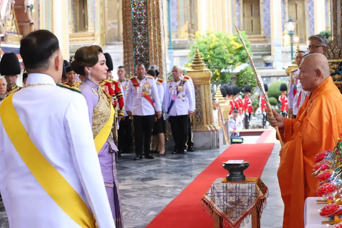 ในหลวง-พระราชินี เสด็จฯ ในการพระราชพิธีเฉลิมพระชนมพรรษาพระราชินี 3 มิ.ย. 68