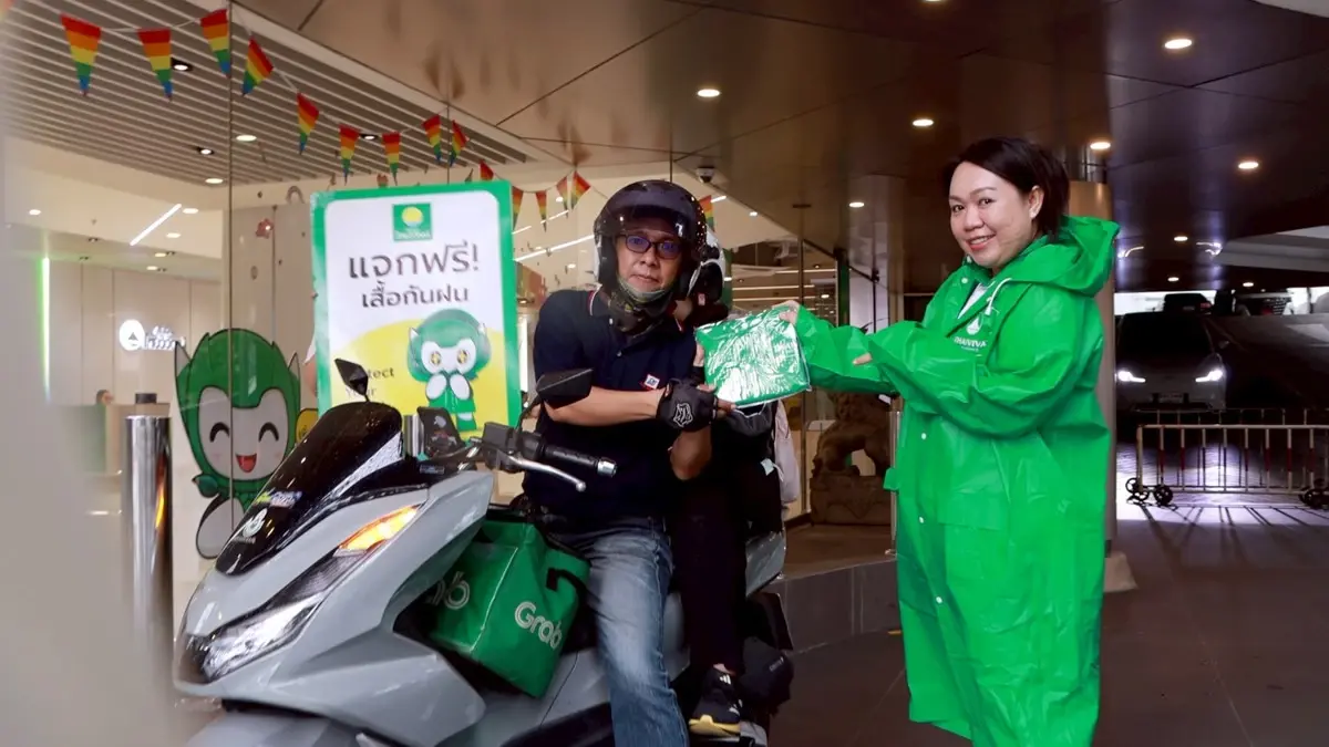 ประกันภัยไทยวิวัฒน์ เดินหน้า 'Protect Your Health' ปี 2 ส่งเสื้อกันฝนดูแลสุขภาพคนกรุงฯ