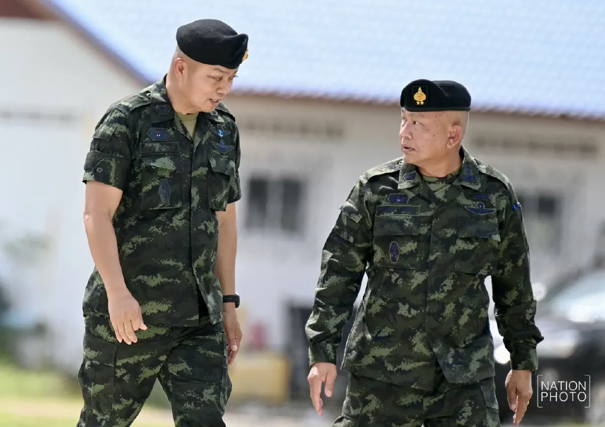 ผบ.ทบ. บินด่วนลงสุรินทร์ เกาะติดสถานการณ์ชายแดนไทย-กัมพูชา