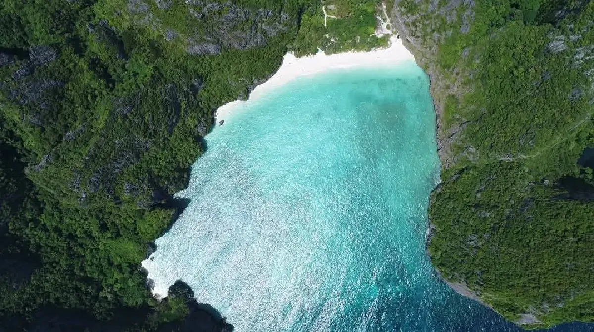 \'อ่าวมาหยา\' คว้าอันดับ 1 ชายหาดที่ถ่ายรูปสวยที่สุดในโลก