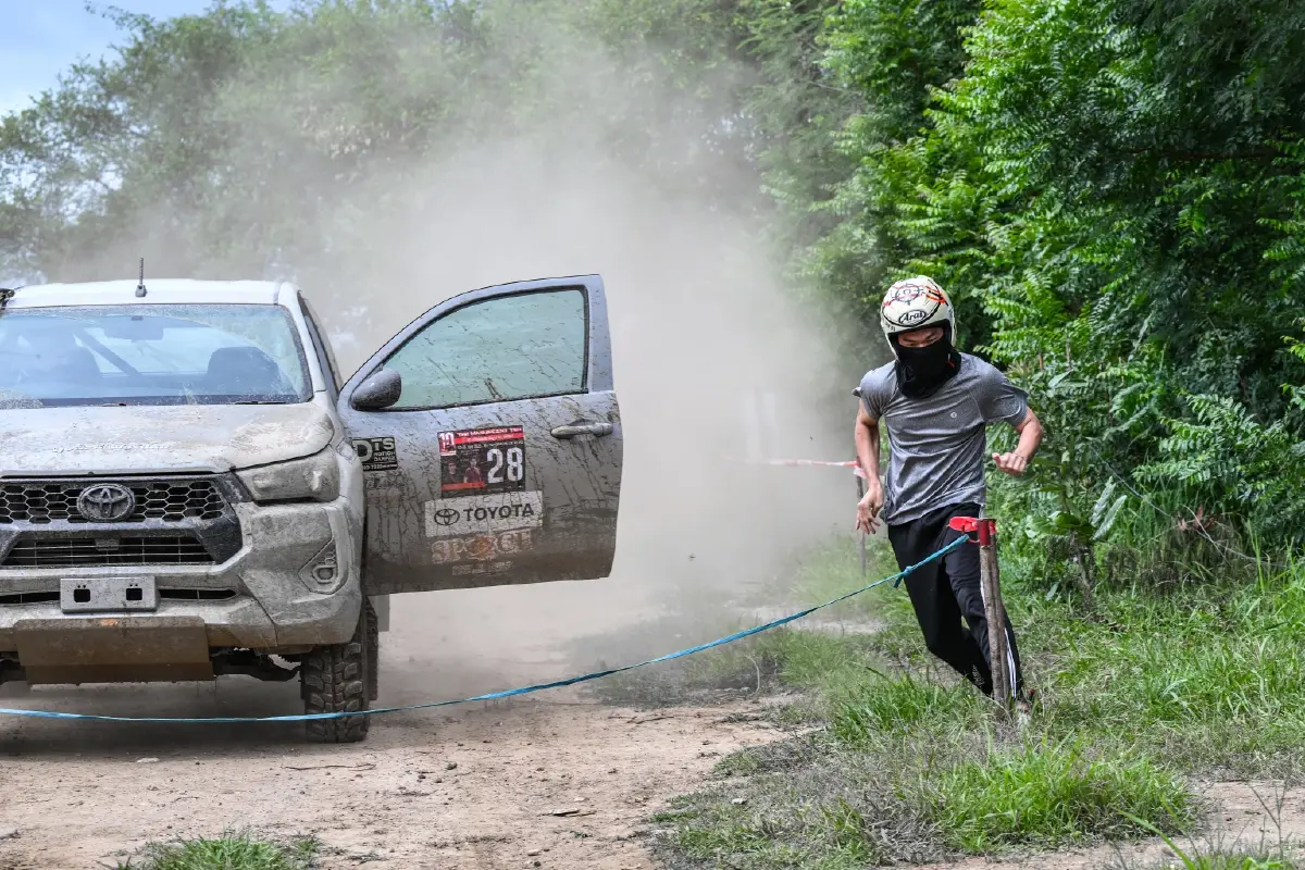 ความมันสายลุย \'TOYOTA HILUX REVO 10 เซียน ประจัญบาน 2025\'