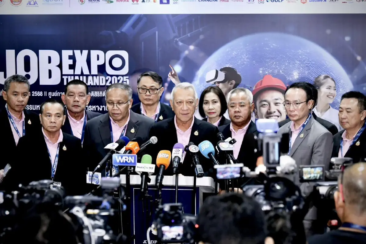 Job Expo 2025 แห่สมัครงานพุ่ง 8.1 หมื่นตำแหน่ง ร่วมงานทะลุ 1 แสนคน