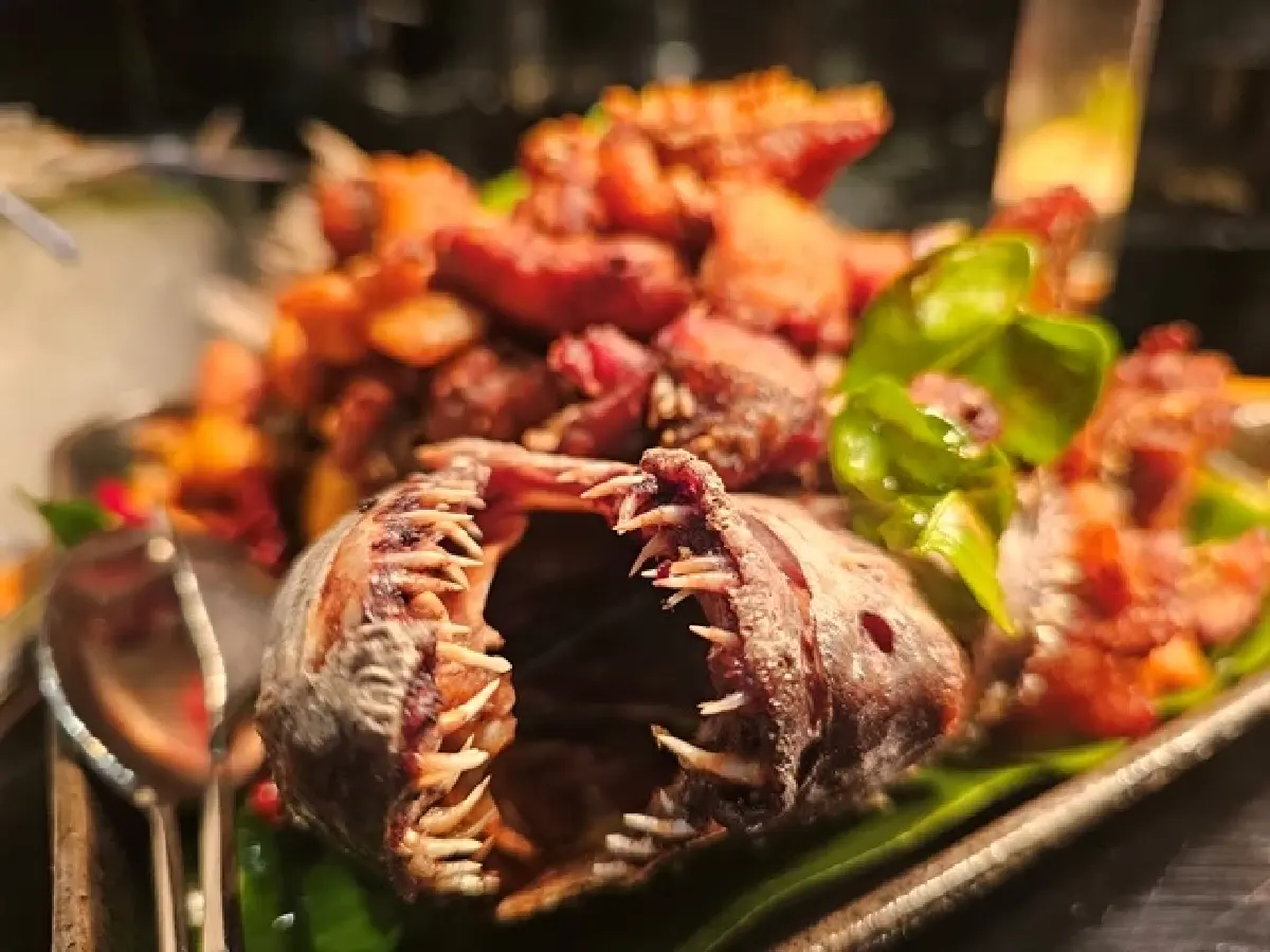 ‘บุฟเฟ่ต์คืนวันเสาร์’  Saturday Dinner Buffet ที่ W Bangkok Hotel